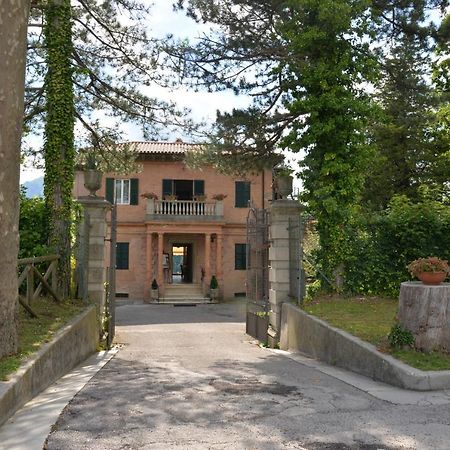 Villa Delle Rose - Hotel Paradiso Amandola Extérieur photo