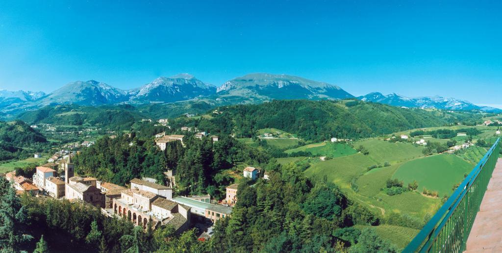 Villa Delle Rose - Hotel Paradiso Amandola Extérieur photo